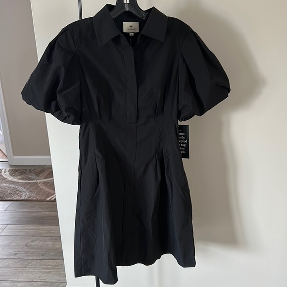 Black Mini 1/2 Button Down Delaney Dress
TUCKERNUCK - Picture 7 of 13
